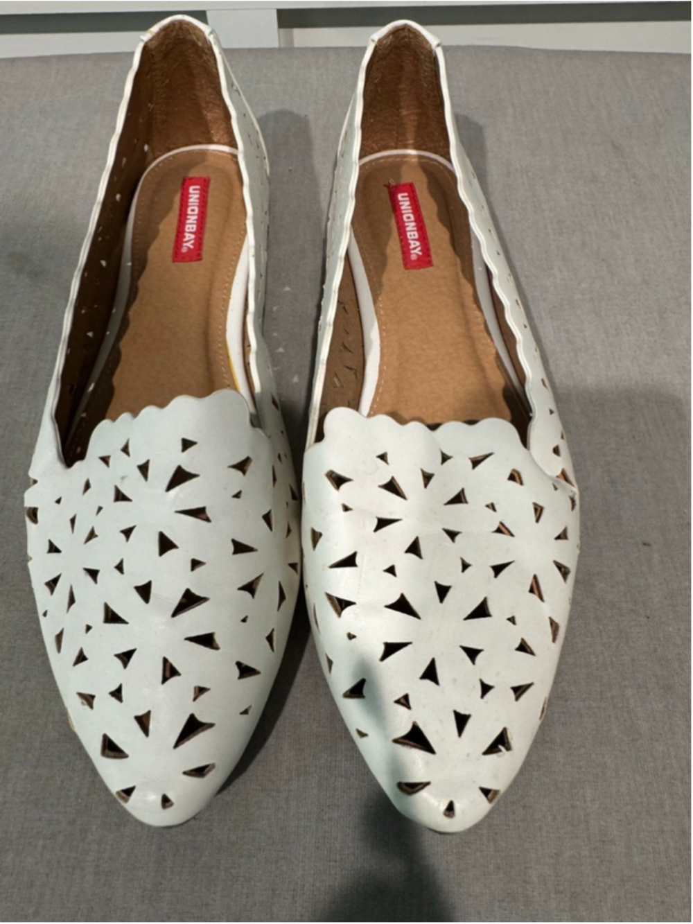 Women's UNIONBAY White Laser Cut Flats Size 10
